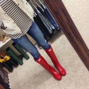 hunter gloss rain boots
